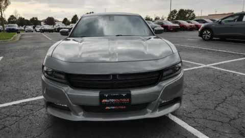 More photos of 2019 Dodge Charger SXT at Auto Boutique Ohio, OH