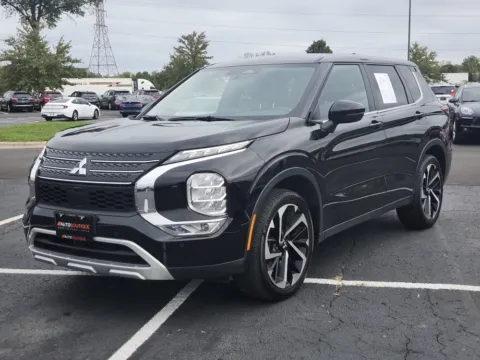 More photos of 2024 Mitsubishi Outlander SE at Auto Boutique Ohio, OH