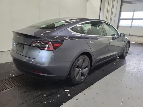 More photos of 2019 Tesla Model 3 Standard Range Plus at Auto Boutique Ohio, OH