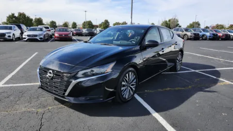 More photos of 2024 Nissan Altima 2.5 SV at Auto Boutique Ohio, OH