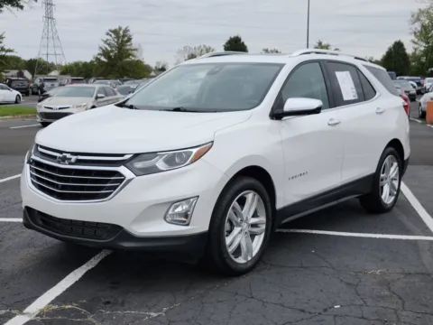 More photos of 2019 Chevrolet Equinox Premier at Auto Boutique Ohio, OH