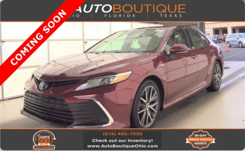 Red 2021 Toyota Camry Hybrid XLE for sale in Columbus, OH
