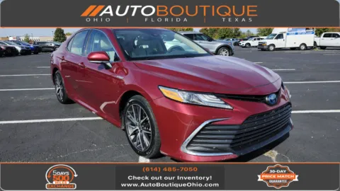 Red 2021 Toyota Camry Hybrid XLE for sale in Columbus, OH