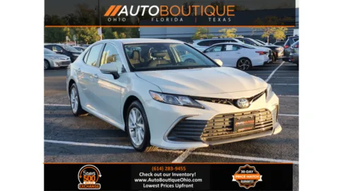 Gray 2023 Toyota Camry LE for sale in Columbus, OH