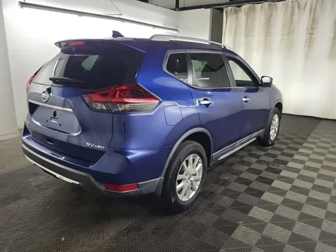 More photos of 2018 Nissan Rogue SV at Auto Boutique Ohio, OH