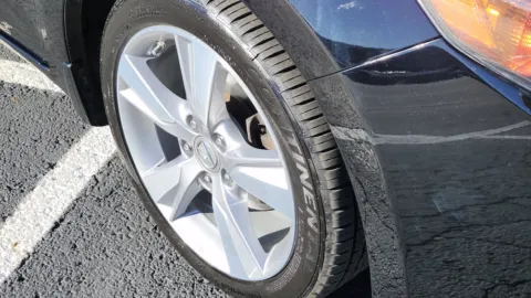 More photos of 2015 Acura ILX Tech Pkg at Auto Boutique Ohio, OH