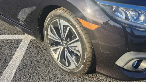 More photos of 2017 Honda Civic Sedan EX-L at Auto Boutique Ohio, OH