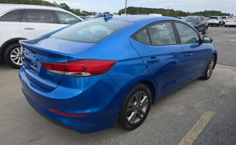 More photos of 2018 Hyundai Elantra SEL at Auto Boutique Ohio, OH