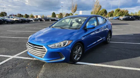 More photos of 2018 Hyundai Elantra SEL at Auto Boutique Ohio, OH
