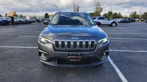 Another view of 2019 Jeep Cherokee Latitude Plus for sale in Columbus, OH at Auto Boutique Ohio