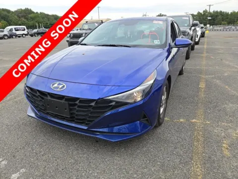 Blue 2021 Hyundai Elantra SE for sale in Columbus, OH