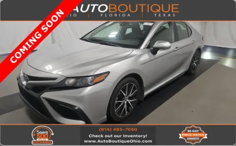 Silver 2023 Toyota Camry SE for sale in Columbus, OH