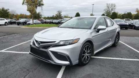More photos of 2023 Toyota Camry SE at Auto Boutique Ohio, OH