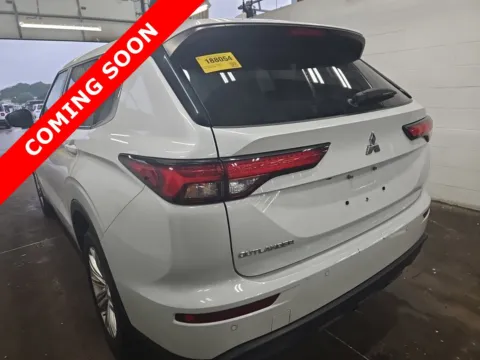 More photos of 2024 Mitsubishi Outlander ES at Auto Boutique Ohio, OH