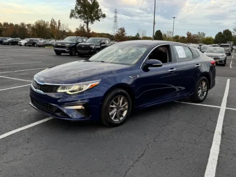 More photos of 2019 Kia Optima LX at Auto Boutique Ohio, OH