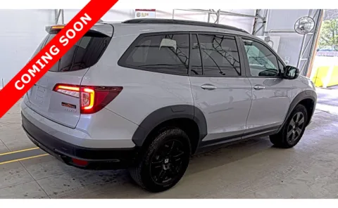 More photos of 2022 Honda Pilot TrailSport at Auto Boutique Ohio, OH
