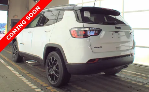 More photos of 2022 Jeep Compass Altitude at Auto Boutique Ohio, OH