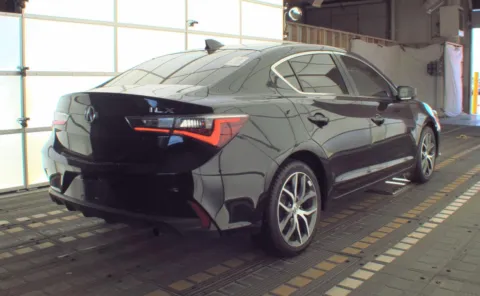 More photos of 2020 Acura ILX w/Technology Pkg at Auto Boutique Ohio, OH