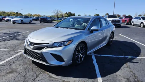 More photos of 2020 Toyota Camry SE at Auto Boutique Ohio, OH