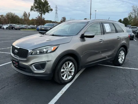 More photos of 2016 Kia Sorento LX at Auto Boutique Ohio, OH