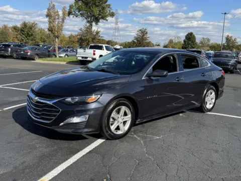 More photos of 2023 Chevrolet Malibu LT at Auto Boutique Ohio, OH