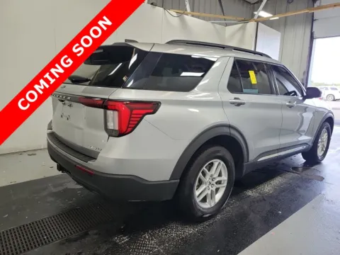 More photos of 2025 Ford Explorer Active at Auto Boutique Ohio, OH