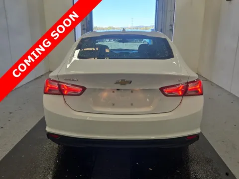 More photos of 2022 Chevrolet Malibu LT at Auto Boutique Ohio, OH