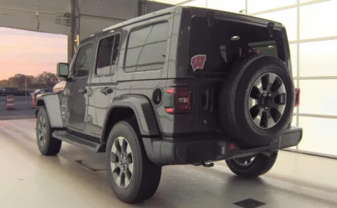 More photos of 2018 Jeep Wrangler Unlimited Sahara at Auto Boutique Ohio, OH