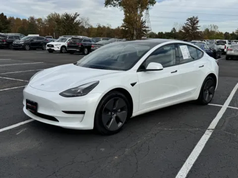 More photos of 2023 Tesla Model 3 at Auto Boutique Ohio, OH