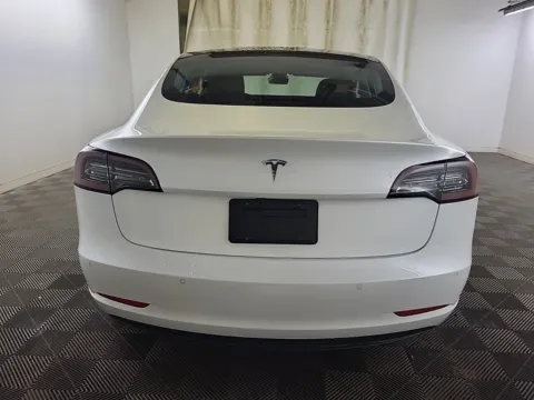 More photos of 2019 Tesla Model 3 Standard Range Plus at Auto Boutique Ohio, OH