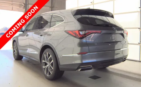 More photos of 2023 Acura MDX w/Technology Package at Auto Boutique Ohio, OH