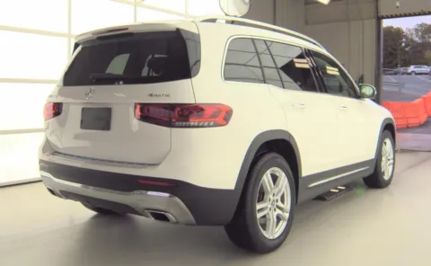 More photos of 2020 Mercedes-Benz GLB 250 at Auto Boutique Ohio, OH