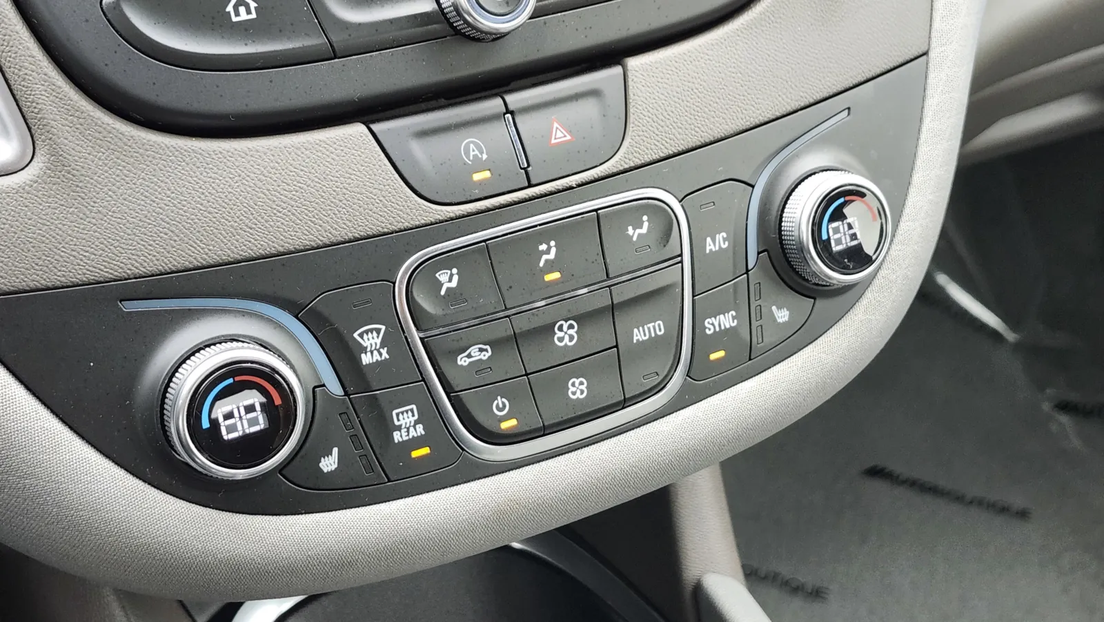 2025 Chevrolet Malibu 1LT - Photo 27