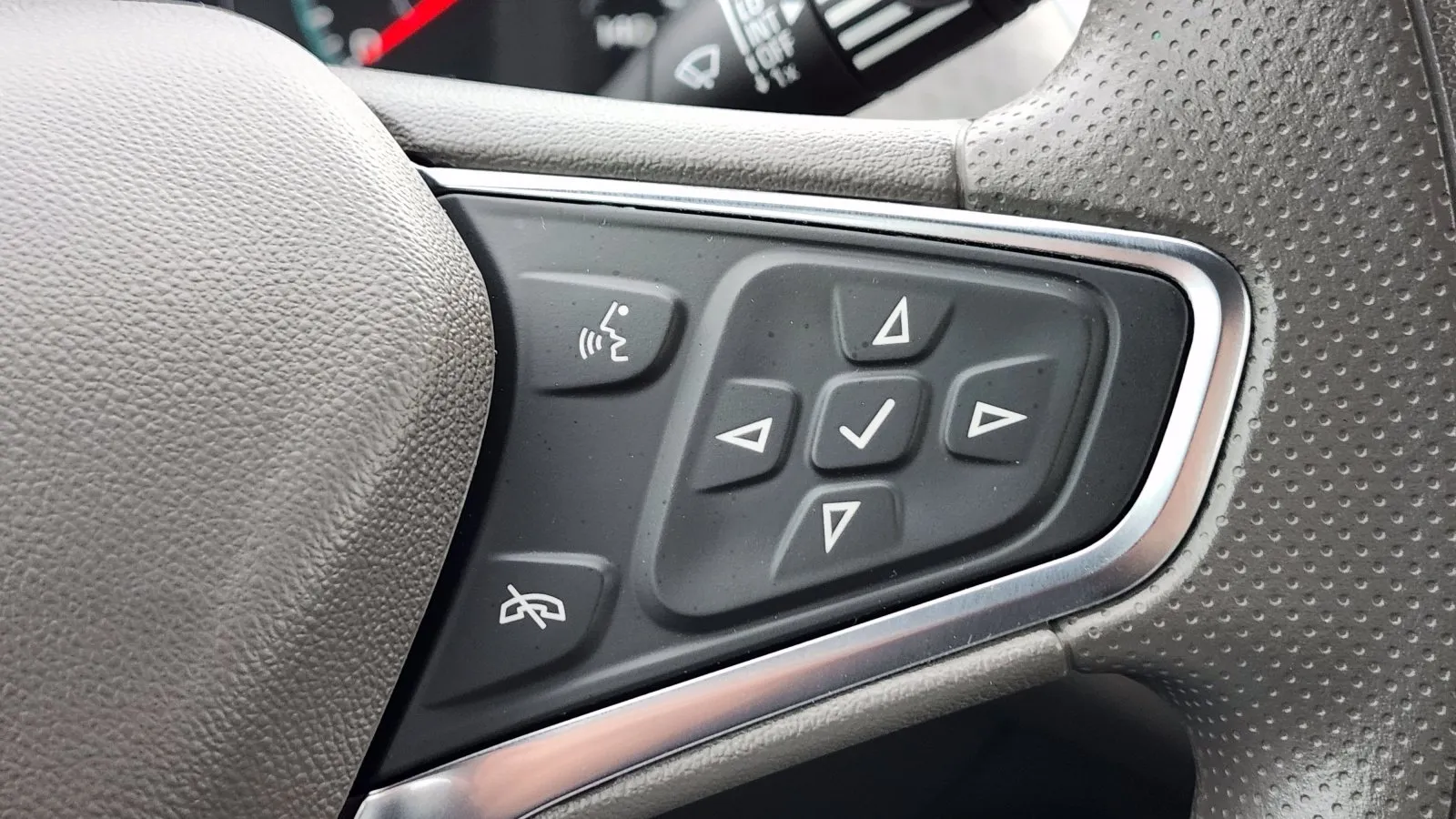 2025 Chevrolet Malibu 1LT - Photo 31