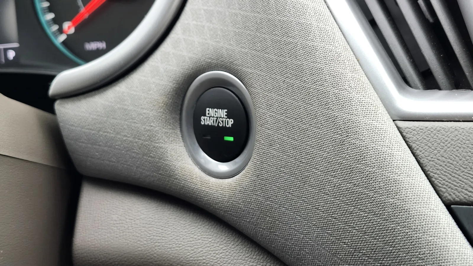 2025 Chevrolet Malibu 1LT - Photo 25