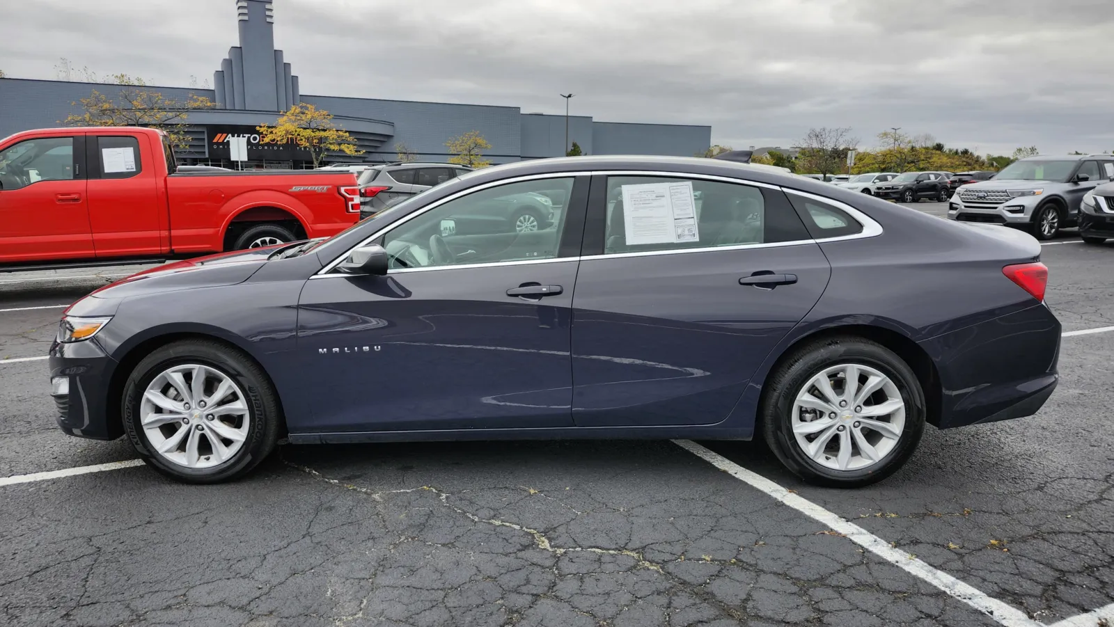 2025 Chevrolet Malibu 1LT - Photo 8