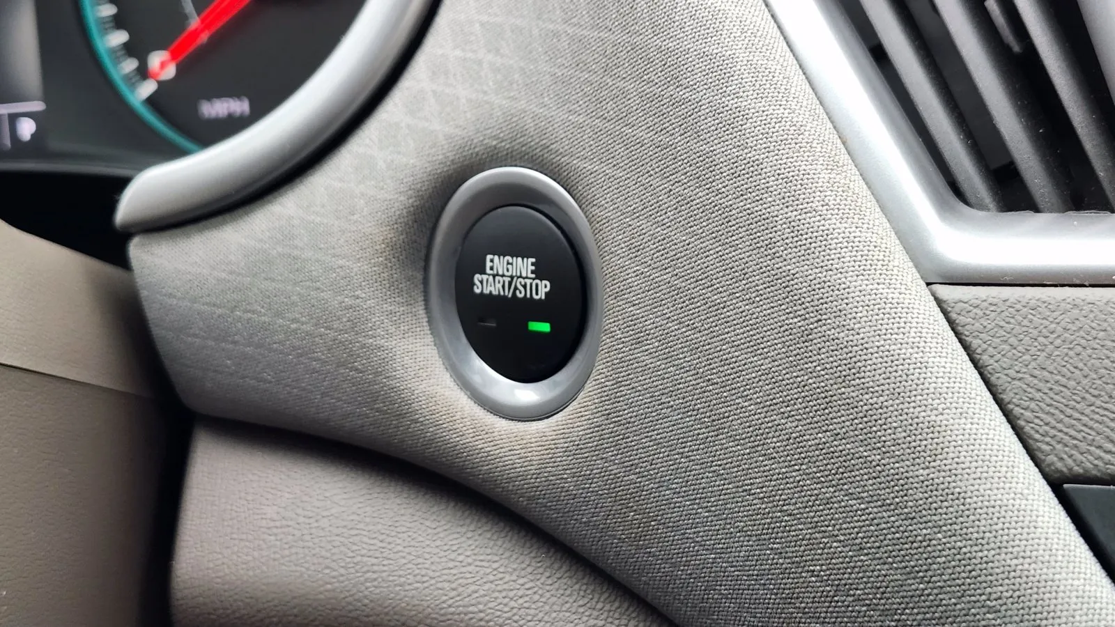 2025 Chevrolet Malibu 1LT - Photo 25