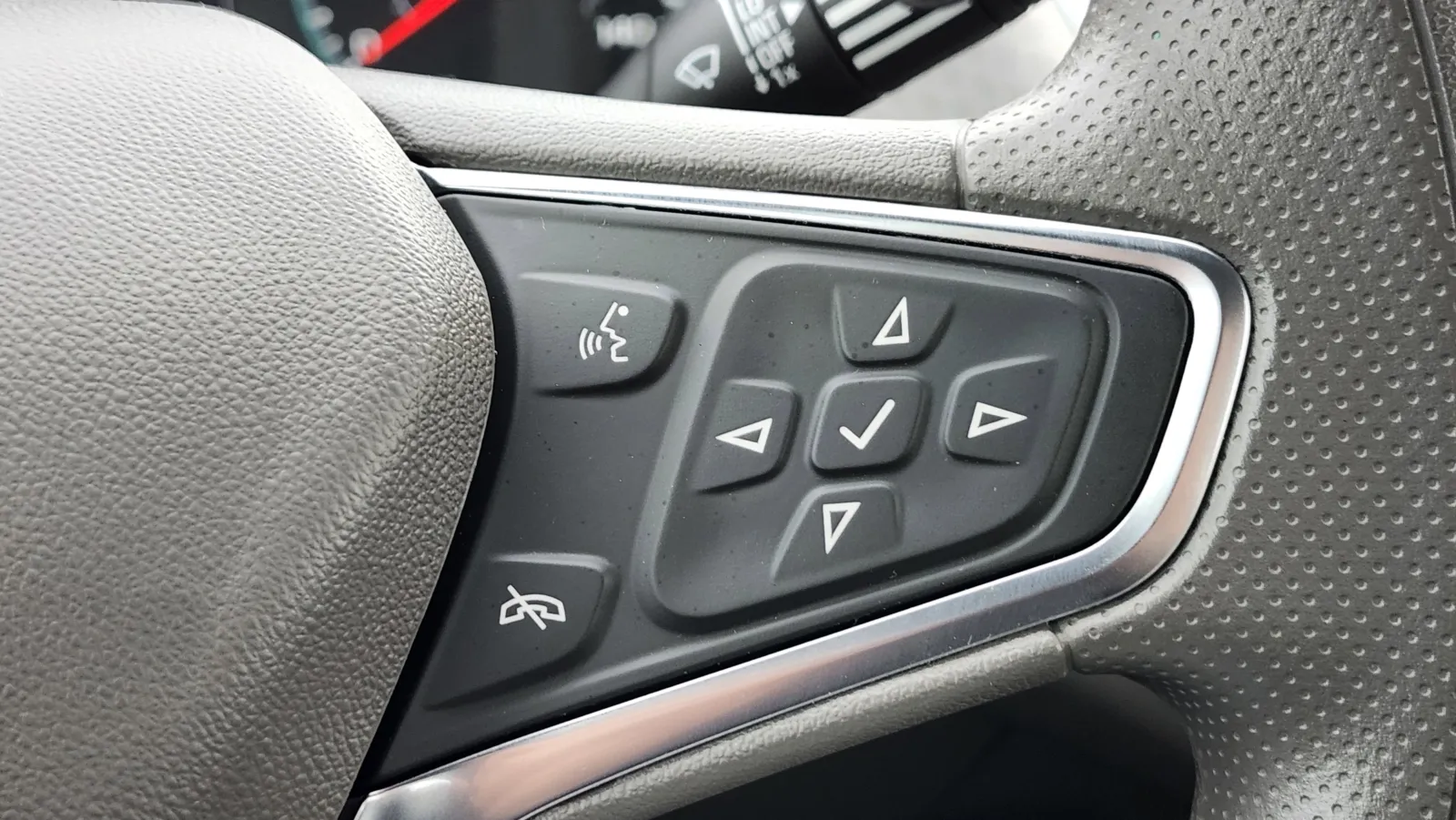 2025 Chevrolet Malibu 1LT - Photo 31