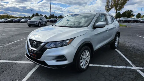More photos of 2020 Nissan Rogue Sport S at Auto Boutique Ohio, OH