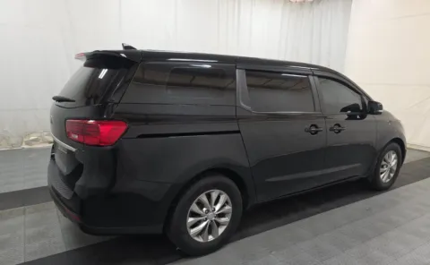 More photos of 2020 Kia Sedona L at Auto Boutique Ohio, OH