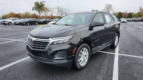 More photos of 2022 Chevrolet Equinox LS at Auto Boutique Ohio, OH