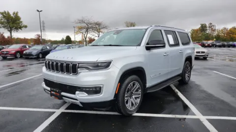 More photos of 2024 Jeep Wagoneer L Series II at Auto Boutique Ohio, OH