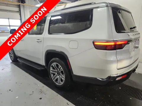 More photos of 2024 Jeep Wagoneer L Series II at Auto Boutique Ohio, OH