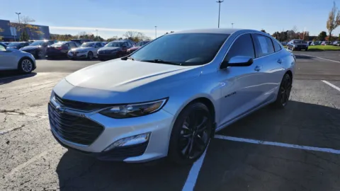 More photos of 2020 Chevrolet Malibu LT at Auto Boutique Ohio, OH