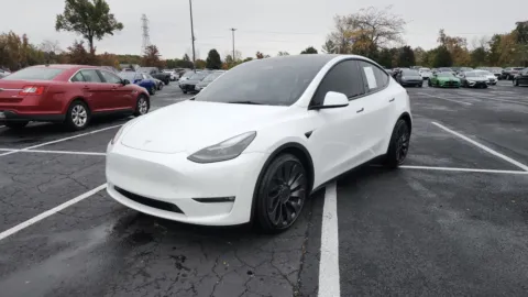 More photos of 2023 Tesla Model Y Performance at Auto Boutique Ohio, OH