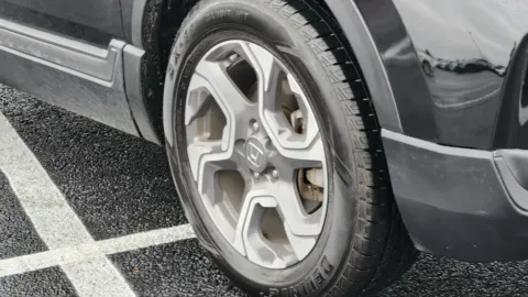 More photos of 2018 Honda CR-V EX at Auto Boutique Ohio, OH