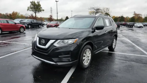 More photos of 2019 Nissan Rogue SV at Auto Boutique Ohio, OH