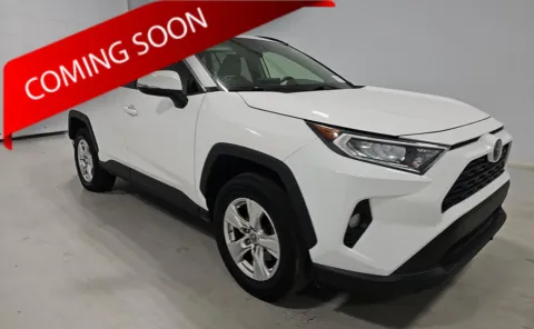 White 2019 Toyota RAV4 XLE for sale in Columbus, OH