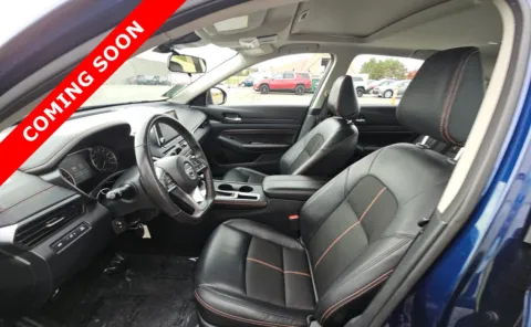 More photos of 2022 Nissan Altima 2.0 SR at Auto Boutique Ohio, OH