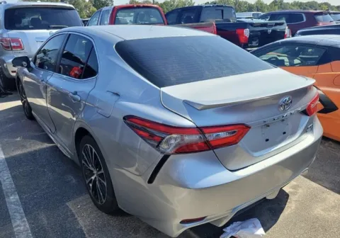 More photos of 2018 Toyota Camry SE at Auto Boutique Ohio, OH